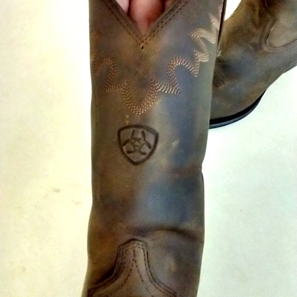 Ariat Sedona Distressed Brown Boots NWOT - Picture 5 of 10